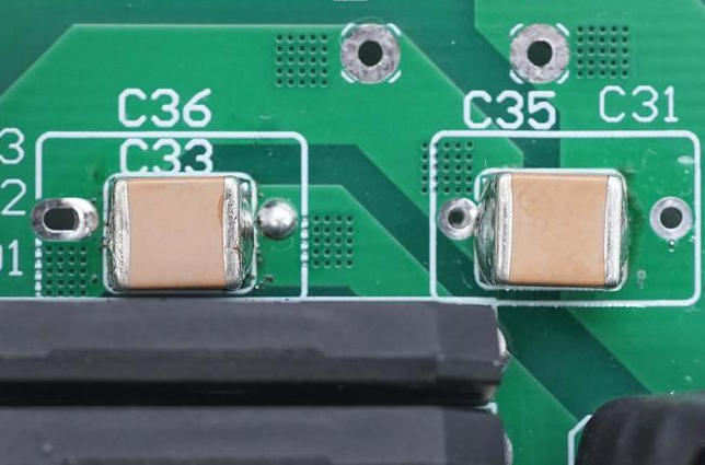 引腳兩顆MLCC 引腳兩顆MLCC
