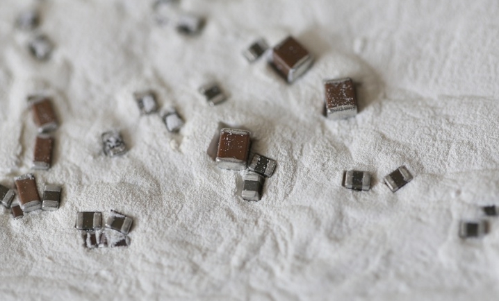 貼片電容介質材料