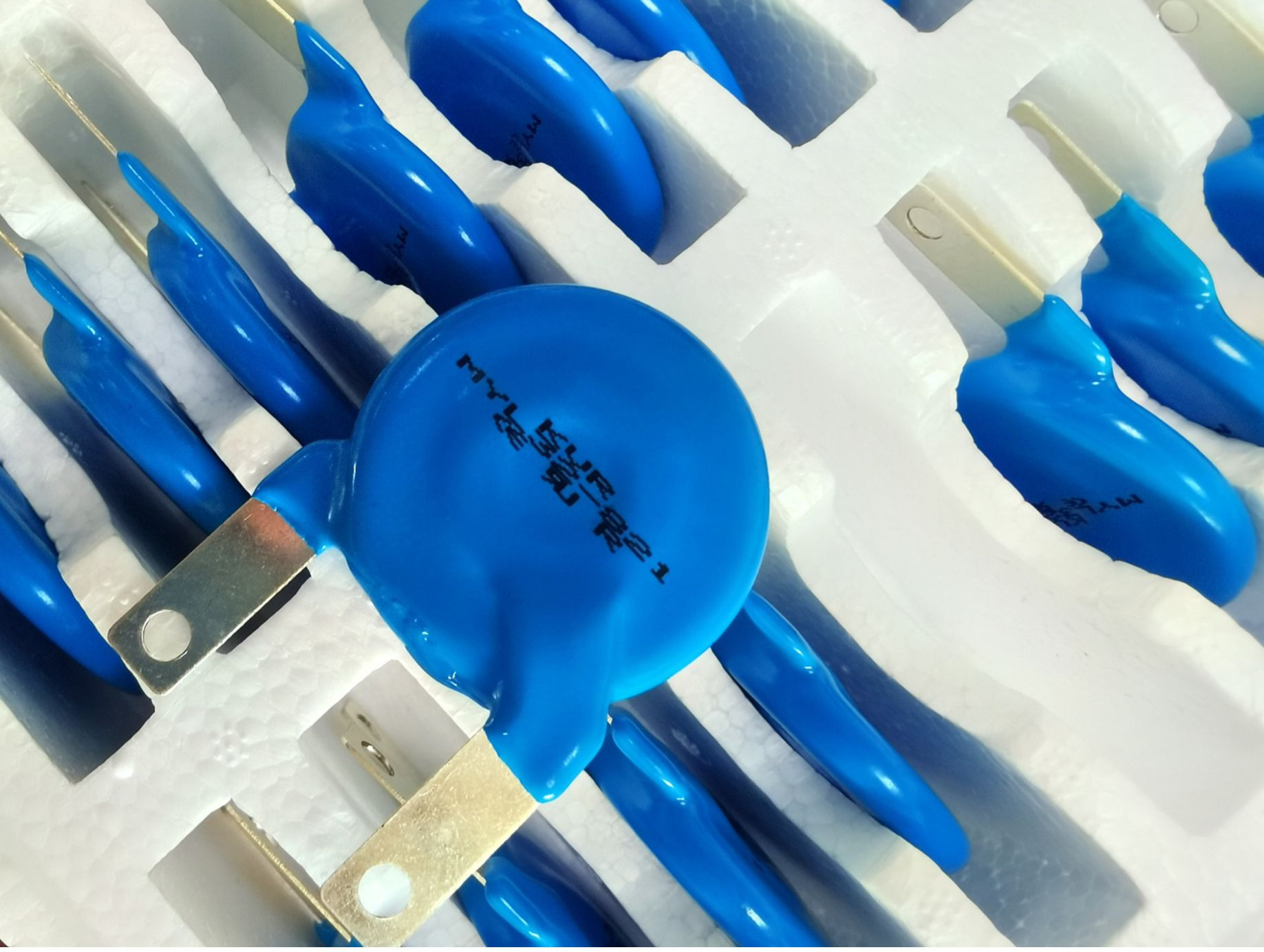 醫(yī)療壓敏電阻 0603 18V 低殘壓高可靠